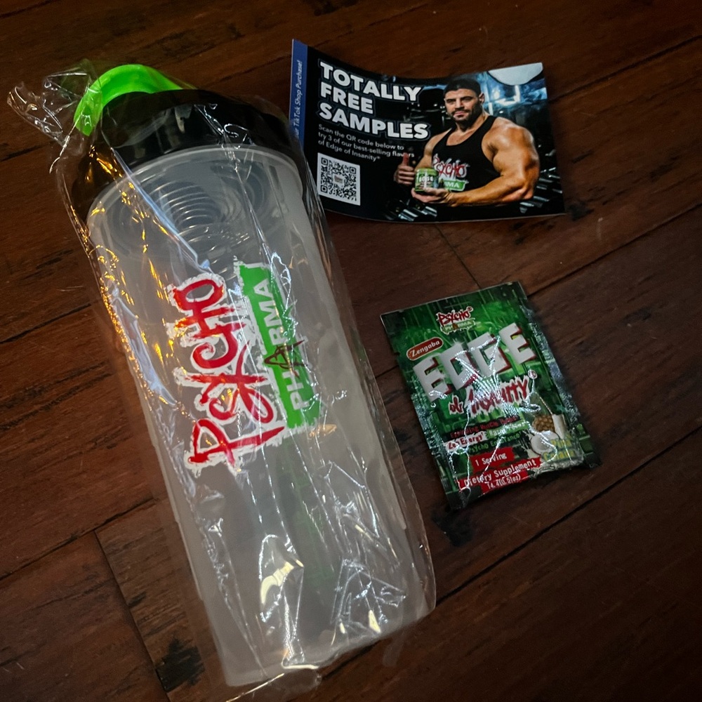 Edge Of Insanity Pre-workout Bundle - Shaker Bottle and Sample Packet